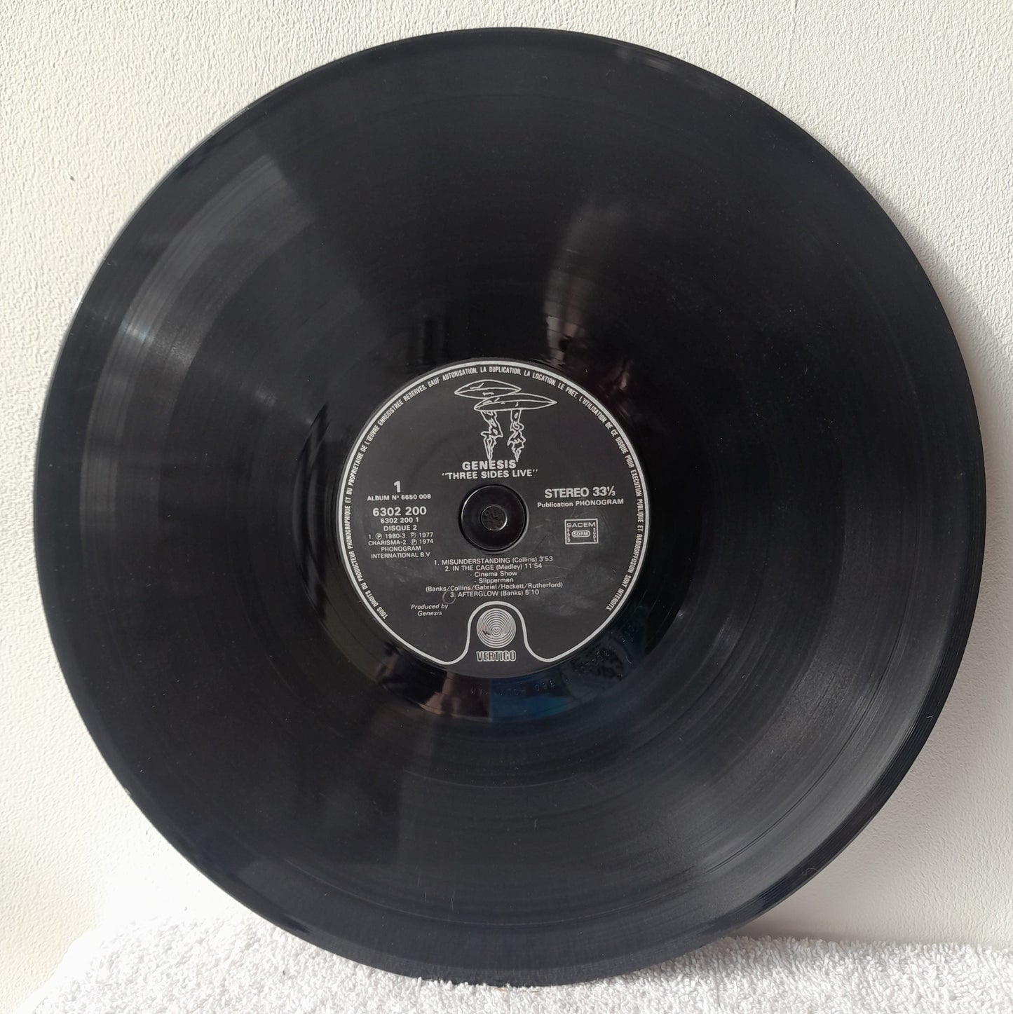 ROCK-Génesis. Three Sides Live. Año 1982